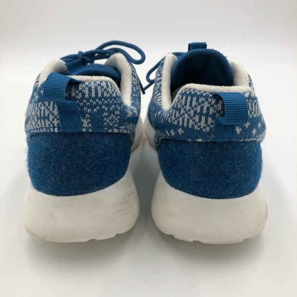 Nike Roshe One Winter Edition in Blue Size 8 - Picture 5 of 8